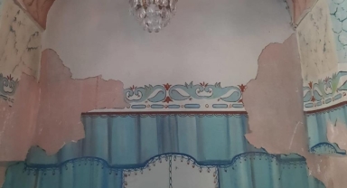 Bezzaz Cami yıllardır onarım bekliyor