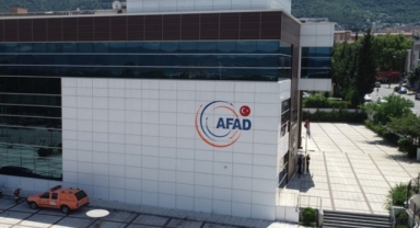 Bursa'dan arama kurtarma ekipleri Balıkesir'e sevk edildi