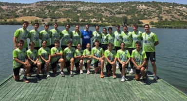 Büyükşehir Belediyesporlu kanocular madalyaları topladı