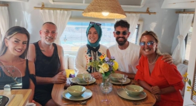 İki ünlü ismin karavan rekabeti