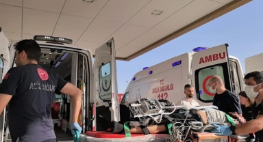 İnegöl'de kamyon ile motosiklet çarpıştı: 2 ağır yaralı