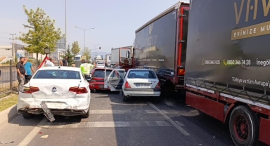 İnegöl'de trafik kazası sonucu 2 kişi yaralandı