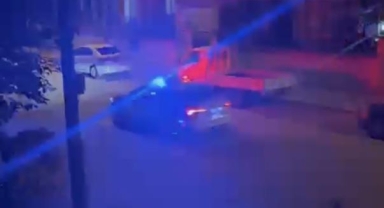 Kamyonetle gezen küçük çocuk polise yakalandı