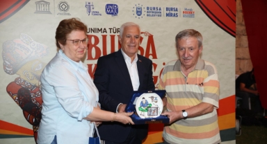 Karagöz, doğduğu şehirde yaşıyor