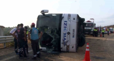 Kuzey Marmara Otoyolu’nda yolcu otobüsü devrildi: 4 ölü, 20 yaralı