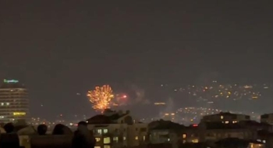 Yasağa rağmen havai fişek patlattılar