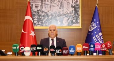Başkan Bozbey, 'Bursa’mızın kurtuluşu kutlu olsun'