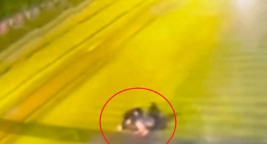 Boş yolda iki motosikletli kaza yaptı: 1 yaralı