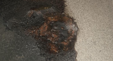 Bursa’da mağazayı ateşe veren şahıs video çekti