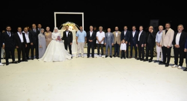 Bursa'da siyaset ve iş dünyasını buluşturan düğün