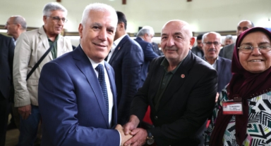 'Bursa’yı masa başında değil halkımızla yönetiyoruz'