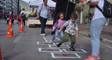 Haydi çocuklar Heykel'de buluşuyoruz