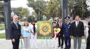İnegöl'de duvar resimleri festivali sanatla buluştu