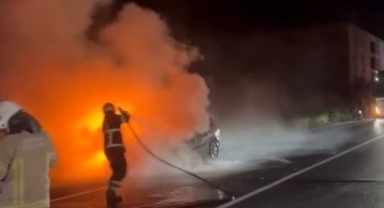 İnegöl'de otomobil küle döndü