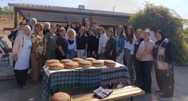 İrfaniye'de ekmekler kadın dayanışmasıyla pişti