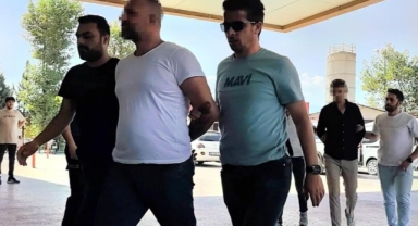 Tekel bayisine saldırıda bulunan 2 şüpheli yakalandı