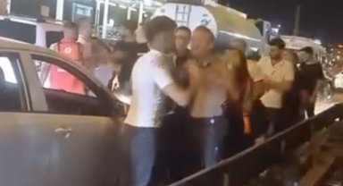 Trafikte yol verme kavgası: 2 kişi gözaltına alındı