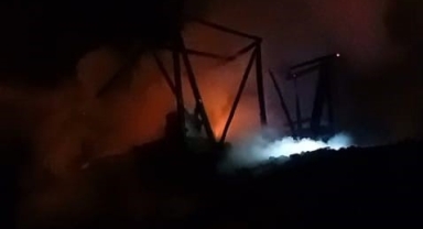 Yangında samanlık kullanılamaz hale geldi