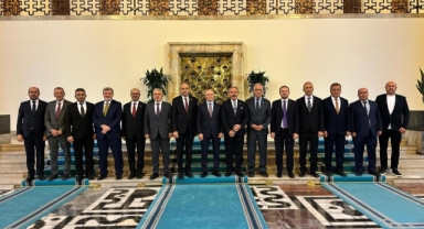 AK Parti Bursa’da iki ilçe başkanlığına yeni atama