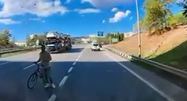 Bu sefer de tersten bisiklet geldi