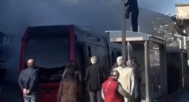 Bursa'da İpek Böceği tramvayında yangın paniği