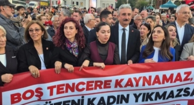 Bursa'da kadınlar yoksulluğa karşı yürüdü!