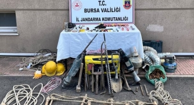 Definecilerin zulasından el yapımı patlayıcı çıktı