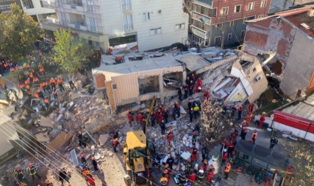 Gebze'de enkaz altında kalan ailenin kimlikleri belli oldu