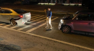 İnegöl'de zincirleme kaza : 1'i çocuk 5 yaralı