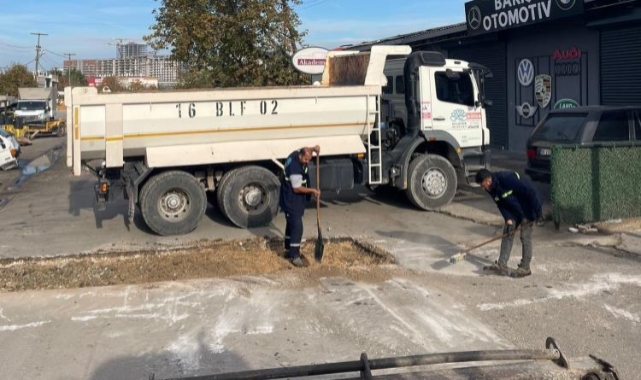 Nilüfer Belediyesi İlçedeki bozuk yolları yeniliyor