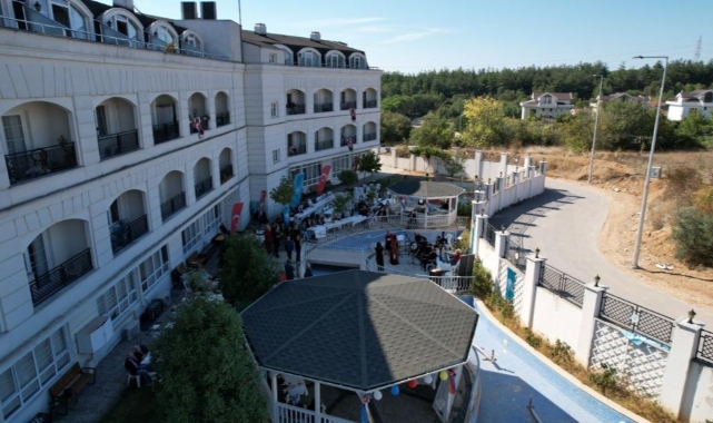 Nilüfer’de Yaşlılar Günü’nde kalpler gençleşti