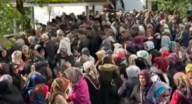 Sahnede hayatını kaybeden sanatçı toprağa verildi