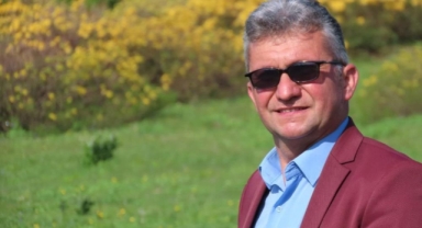 Sahnede kalp krizi geçiren sanatçı hayatını kaybetti