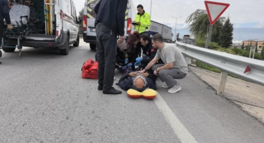 Servis minibüsünün çarptığı adam ağır yaralandı