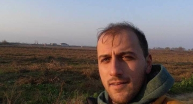 3 çocuk babası adam halı sahada kalbine yenildi