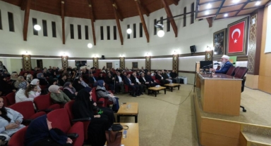 Aile okulunda 'tesettür ve mahremiyet' ele alındı