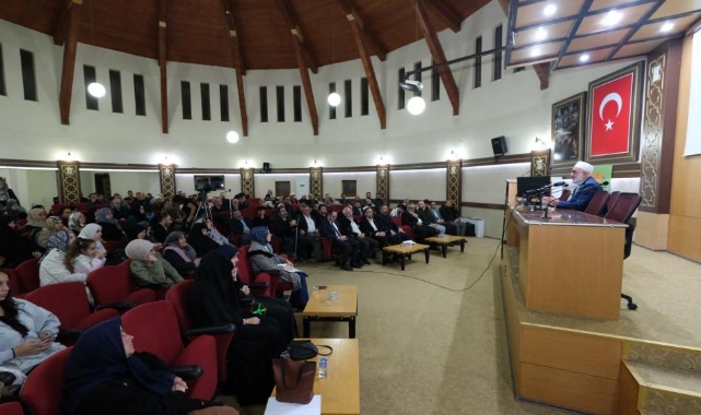 Aile okulunda 'tesettür ve mahremiyet' ele alındı