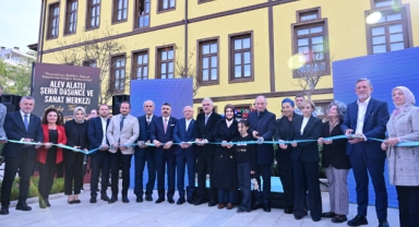 Alev Alatlı Şehir Düşünce ve Sanat Merkezi açıldı