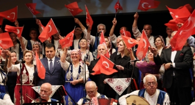 Atatürk Bursa’da Rumeli ezgileriyle anıldı