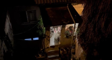 Bahçeye çıkan kadın cesetle karşılaştı