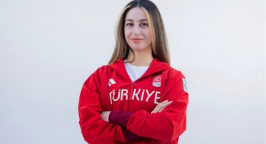 Belediyesporlu Özge Yılmaz'dan gümüş madalya