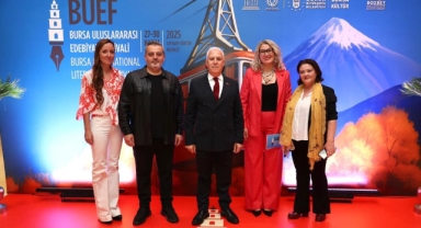 Bursa’da Edebiyat şöleni başladı