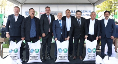 Büyükşehir'den çiftçiye yerli tohum desteği