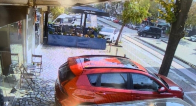 Cipe çarpmamak için manevra yaptı tatlıcı dükkanına daldı