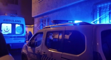 Evini yakarak intihar etmeye kalkıştı