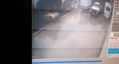 Geri manevra yaparken 10 metre yükseklikten düştü