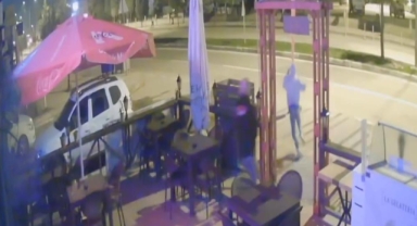 İşyerine defalarca giren hırsızı sopayla kovaladı