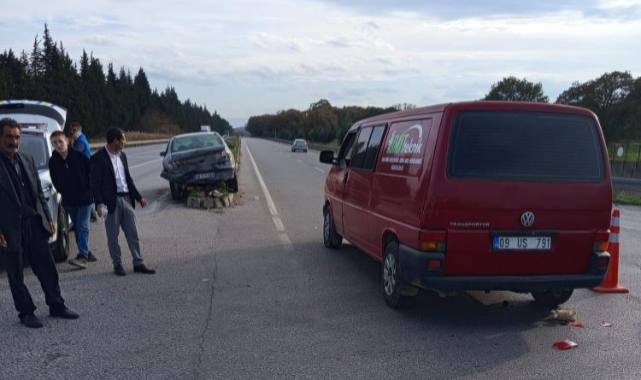 Karacabey’de iki otomobil çarpıştı: 2 yaralı