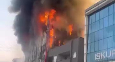 Kocaeli'de parfüm deposu'nda yangın: 6 ölü