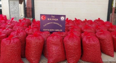 Mustafakemalpaşa'da hırsızlar 46 çuval ceviz ile yakalandı